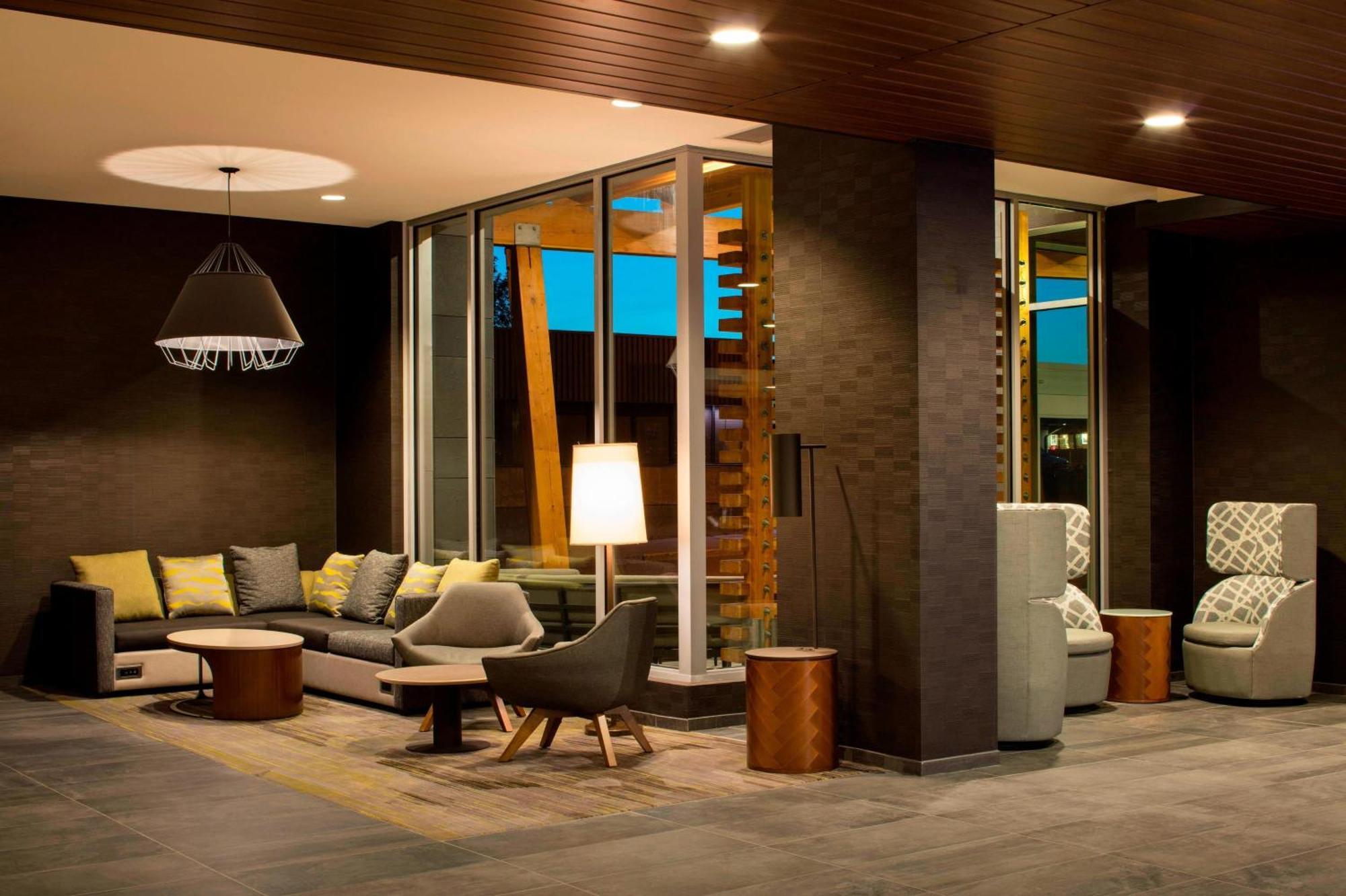 Courtyard By Marriott Prince George Exteriör bild